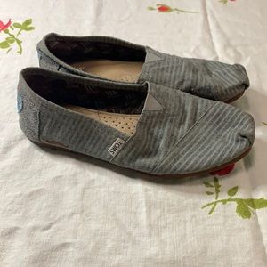 Grey striped Tom’s